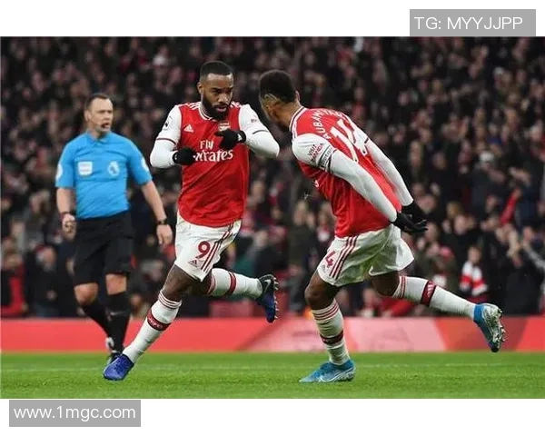 列日对阵阿森纳精彩直播全程回顾与赛后分析 列日对阵阿森纳精彩直播全程回顾与赛后分析